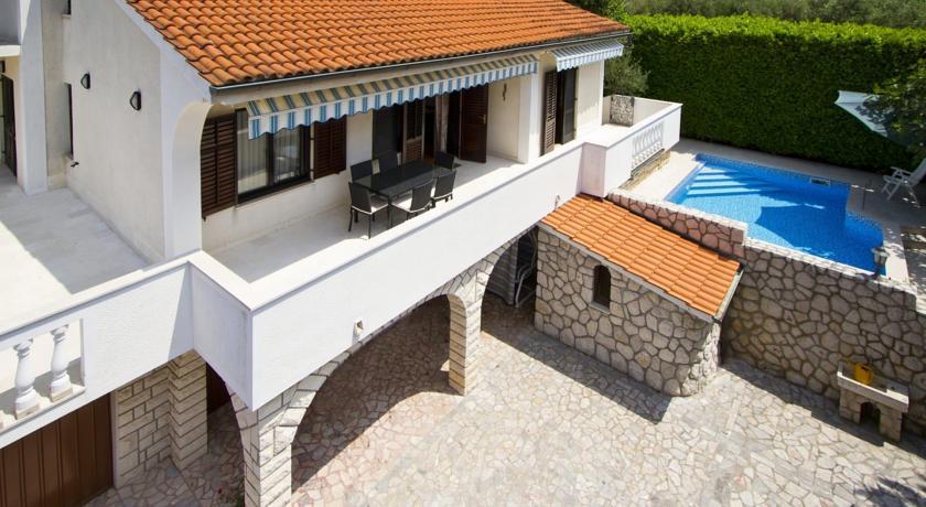 Villa Kovach クルク 部屋 写真
